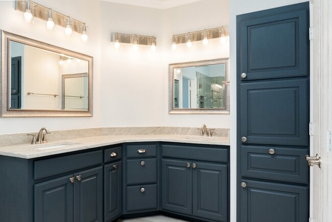 Building Photo - 115 Kenwick Ct