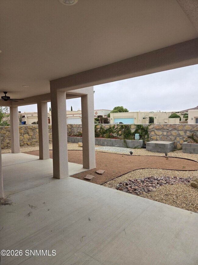 Building Photo - 7024 Camino Nuevo Mejico