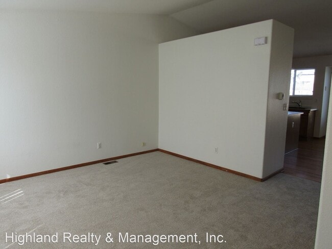 Building Photo - 3 br, 3.5 bath House - 5637 W 118th Place