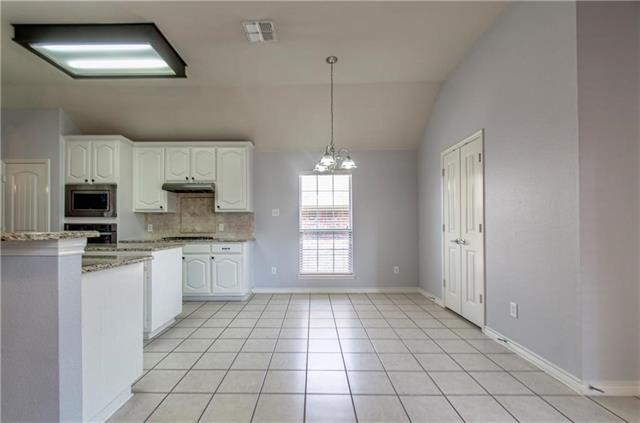 Building Photo - 7712 Laughing Waters Tr