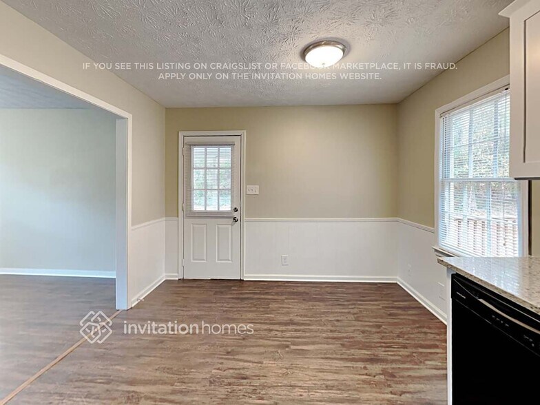 Building Photo - 1330 Timbercrest Ct