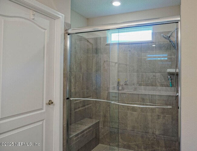 Building Photo - 114 Eagles Landing Ln