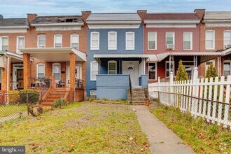 Building Photo - Newly Renovated Three-Bedroom House In Bal...