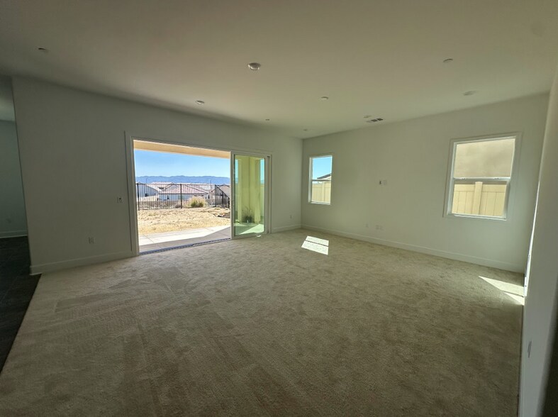 Building Photo - 24392 Calle La Roca