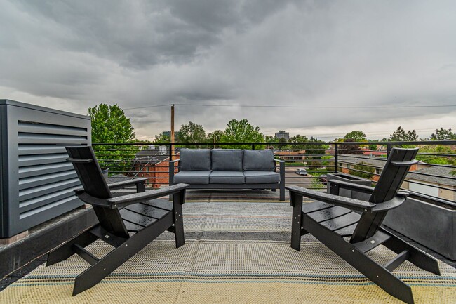 Building Photo - Luxury 3BD, 2.5BA Sloan's Lake Home with Top Floor Flex Room