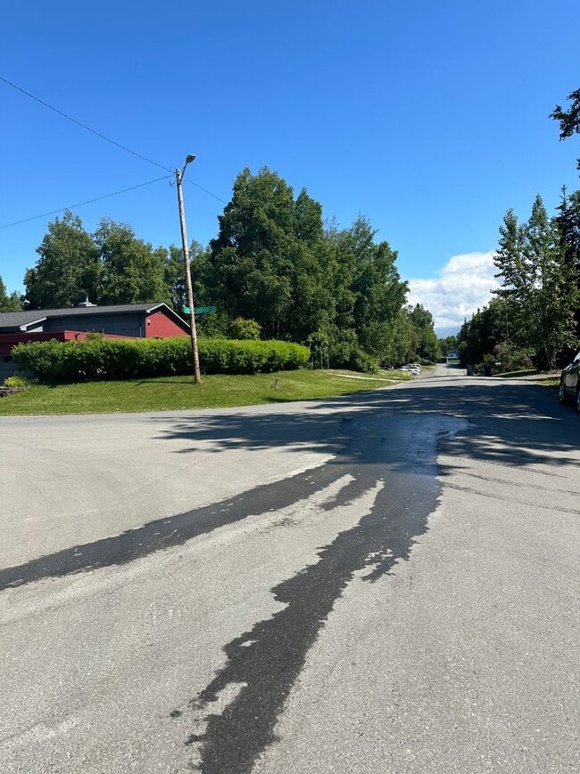 Building Photo - Ranch Living! Large 2 Bedroom/2 Bath