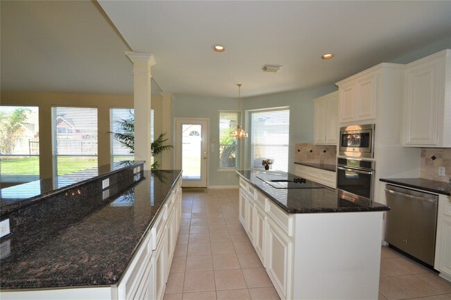 Building Photo - 1711 Emma Cove Ct