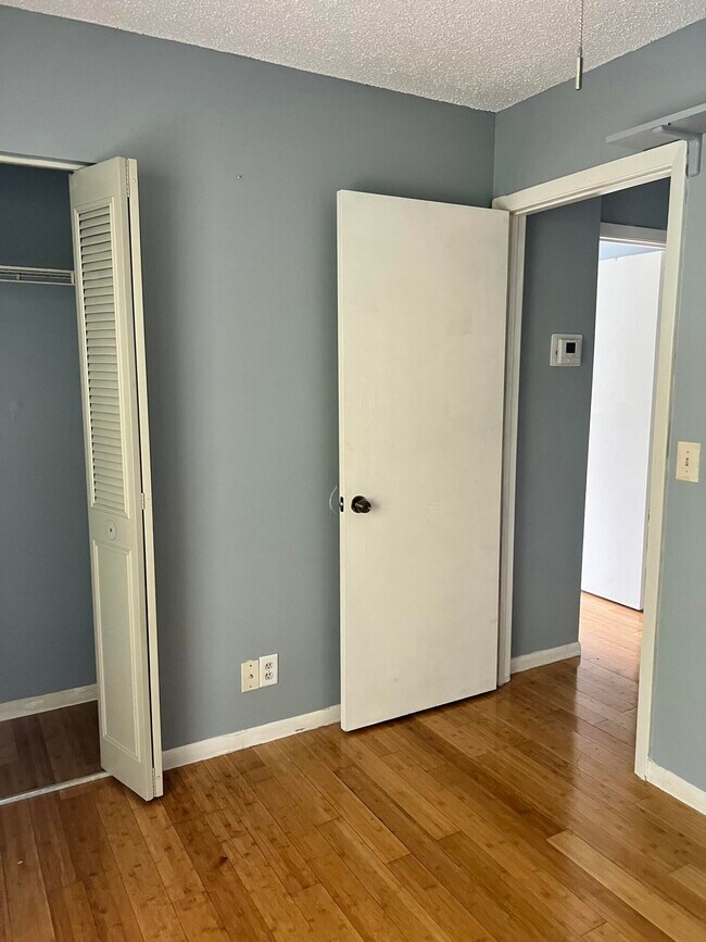 Building Photo - 5112 Society Pl W