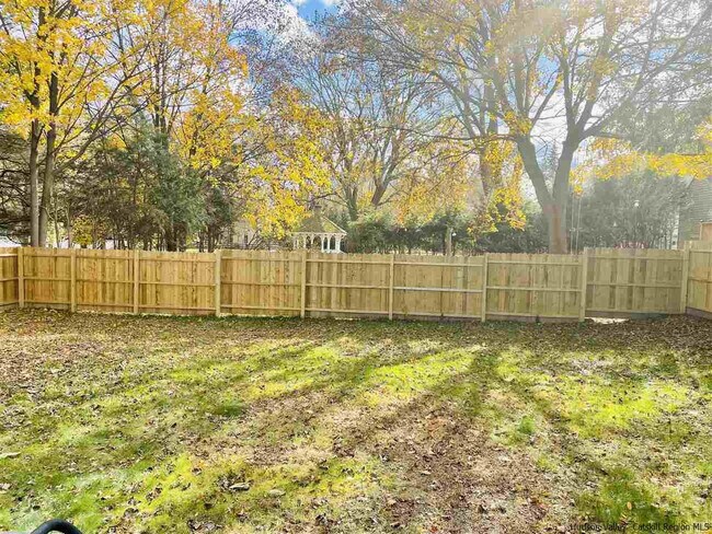 Building Photo - 298 Lucas Ave