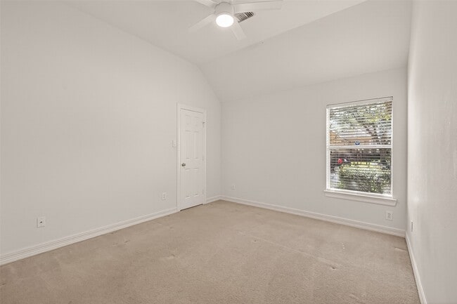 Building Photo - 2007 Baycliff Ct