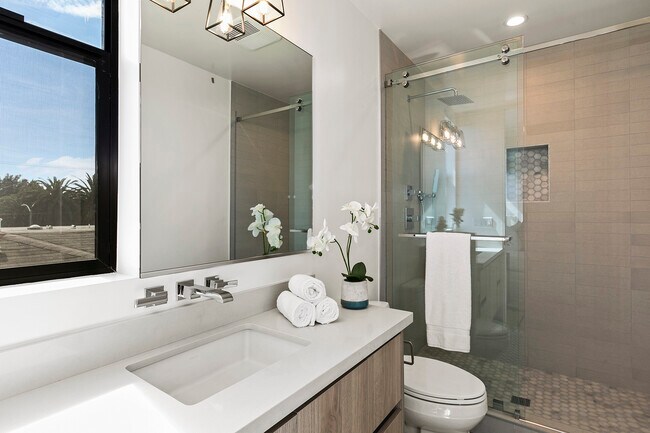 Building Photo - 6701 W Eden Ter