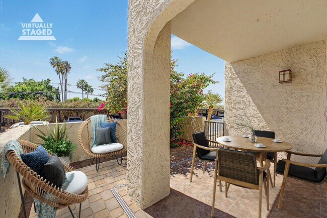 Building Photo - 3825 E Camelback Rd