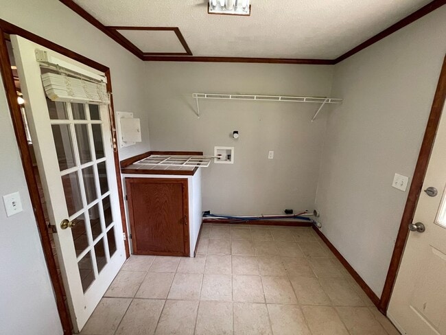 Building Photo - Shadows Acres.. New Flooring..New Paint.....