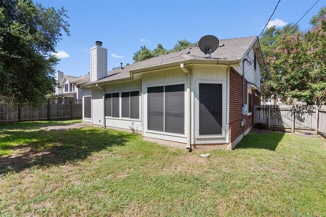 Building Photo - 1805 Gray Oak Dr