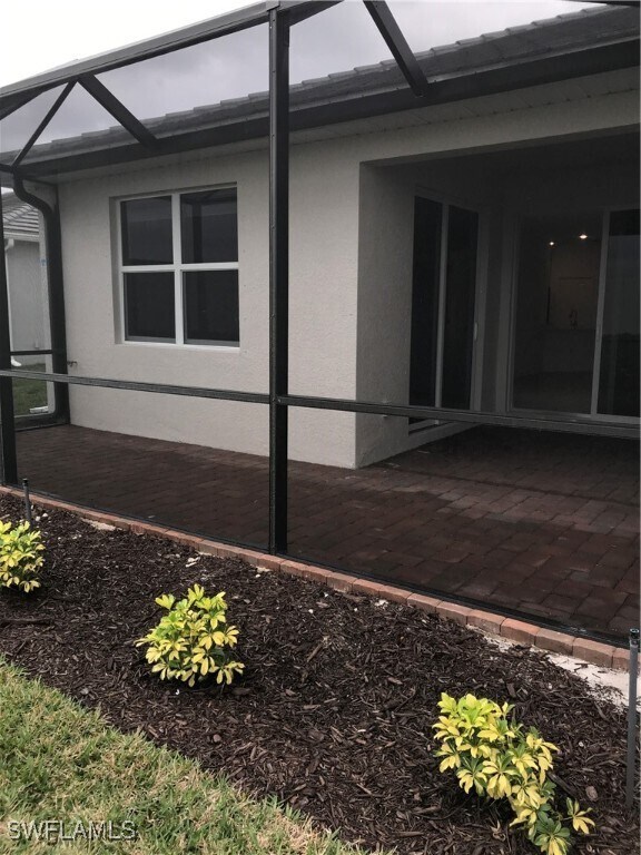 Building Photo - 2016 Vermont Ln