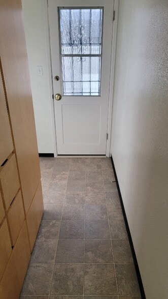 Building Photo - 2204 Aviation Way