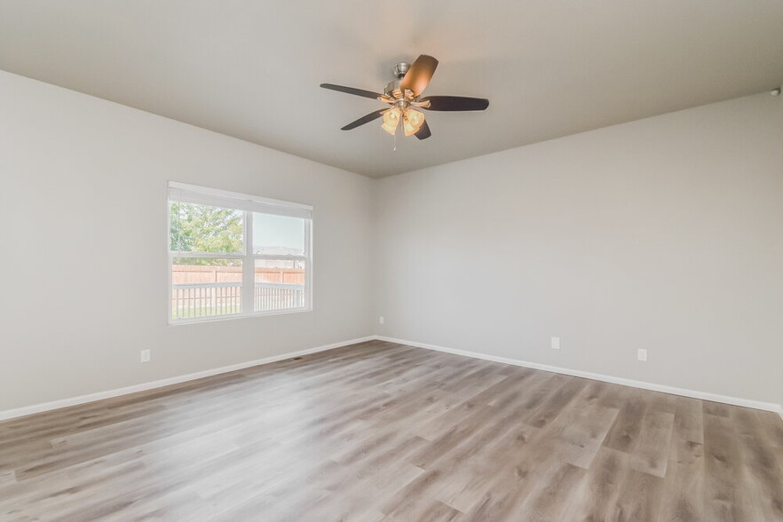 Building Photo - 6350 Tranters Creek Way