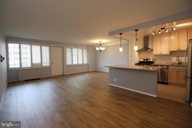 Building Photo - 4501 Arlington Blvd