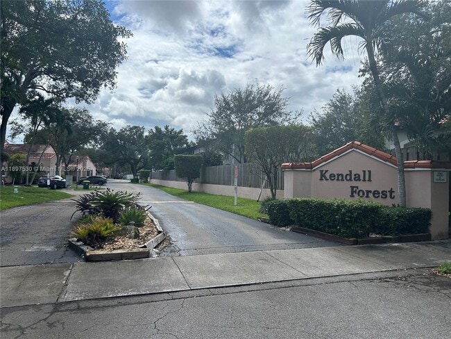 Building Photo - 11810 SW 80th St