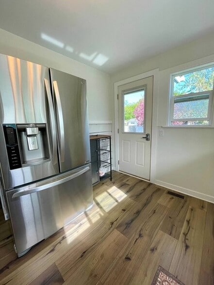 Backdoor - 1215 E Adeline Ave