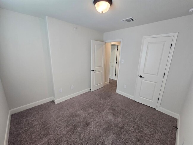 Building Photo - 6403 Melanzane Ave