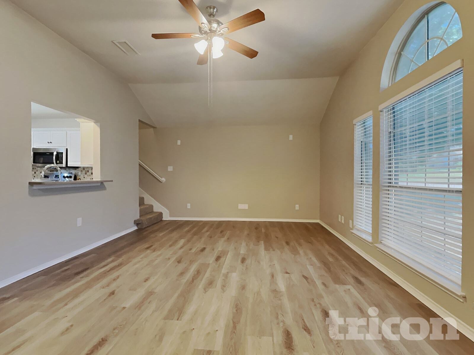 Building Photo - 513 Valley View Dr