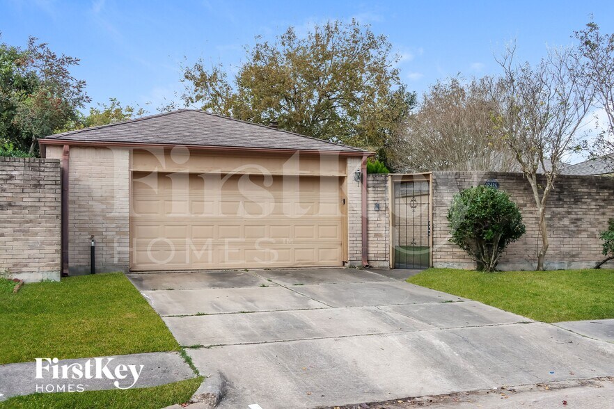 Building Photo - 12426 Sungate Ln