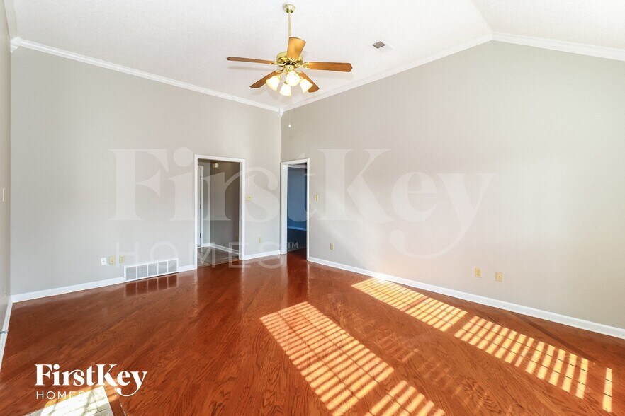 Building Photo - 7761 Shadow Hills Dr