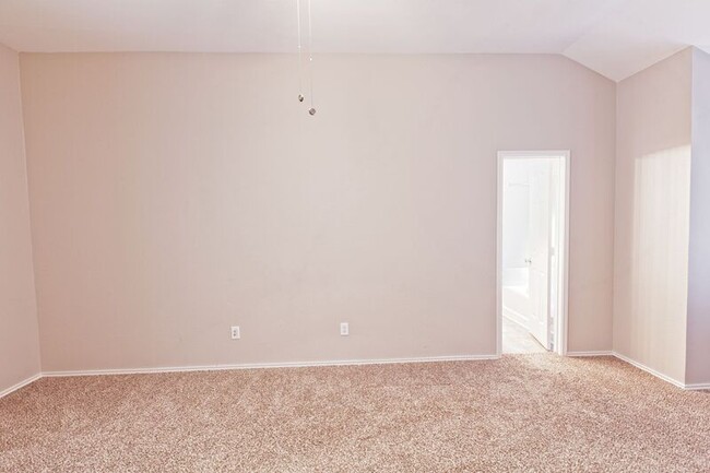 Building Photo - 10129 Placid Dr