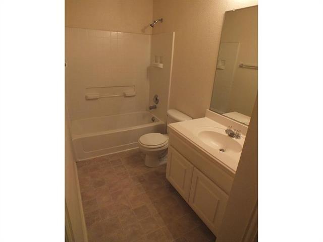Building Photo - 2917 Hollow Valley Dr