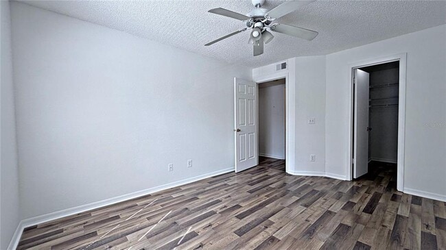 Building Photo - 1037 S Hiawassee Rd