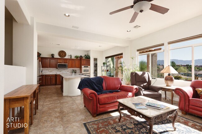 Building Photo - Beautiful home located in the gated commun...