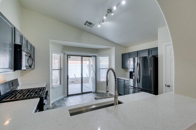 Building Photo - Beautiful 3 bedroom home near South Summerlin!
