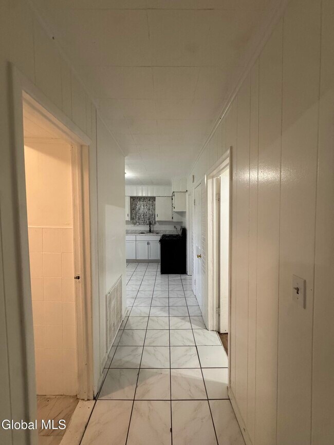 Building Photo - 1701 Carrie St