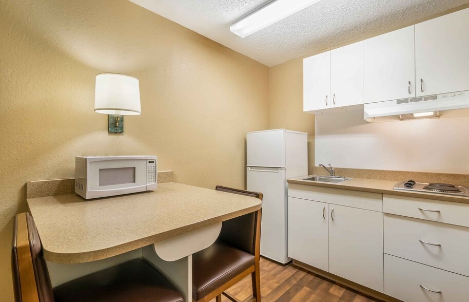 Building Photo - Furnished Studio-Washington, D.C. - Falls Church - Merrifield