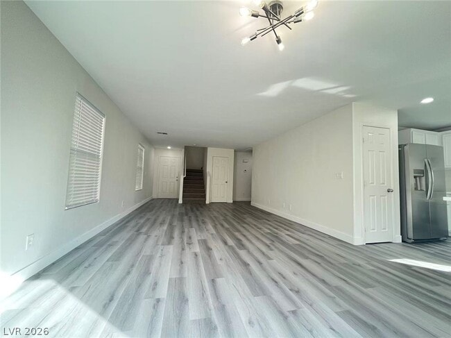 Building Photo - 6339 W Silver Ribbon Ct