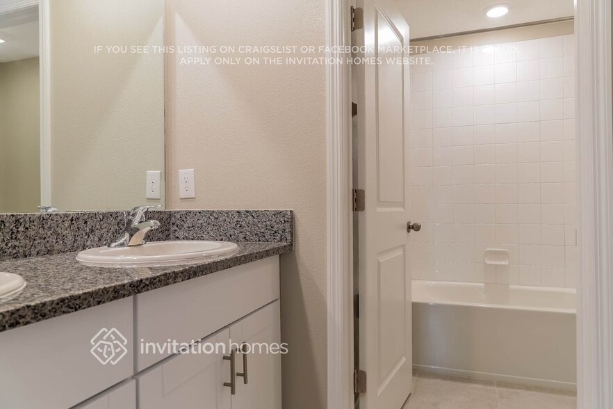 Building Photo - 1602 Outback Pl