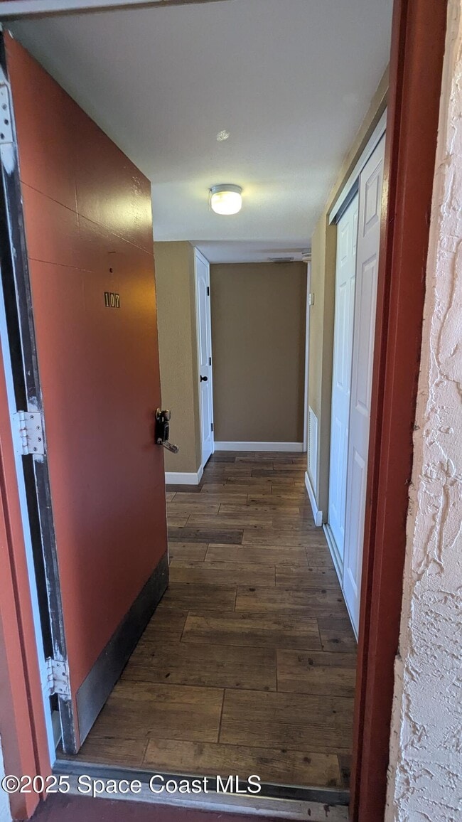 Building Photo - 107 San Juan Cir