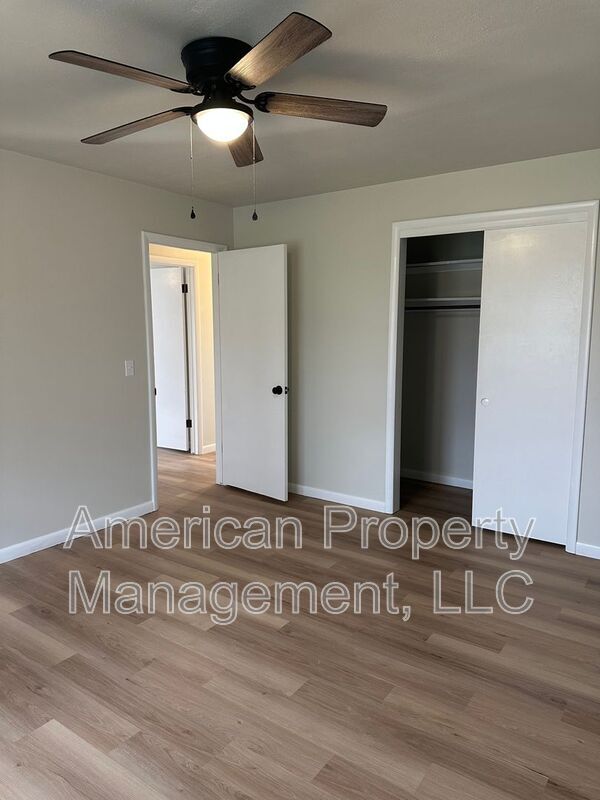 Building Photo - 415 N 17th St