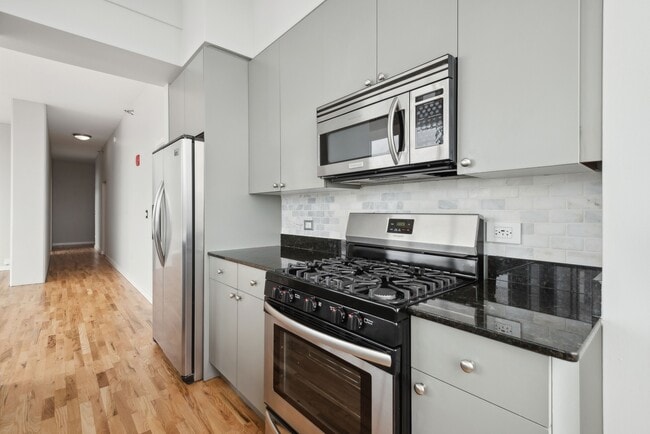 Building Photo - 1720 S Michigan Ave