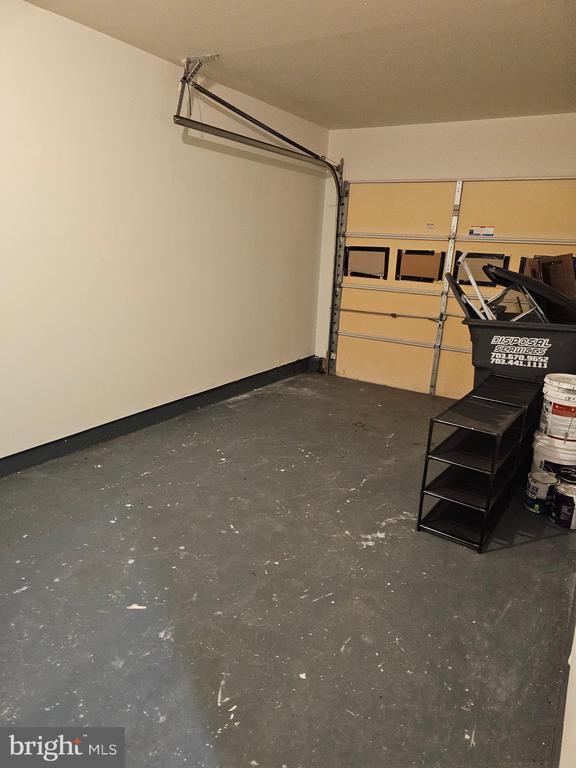 Building Photo - 13036 Taxi Dr