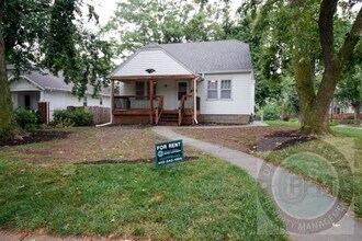 Building Photo - 3 Bed 1 Bath Located in Central Omaha