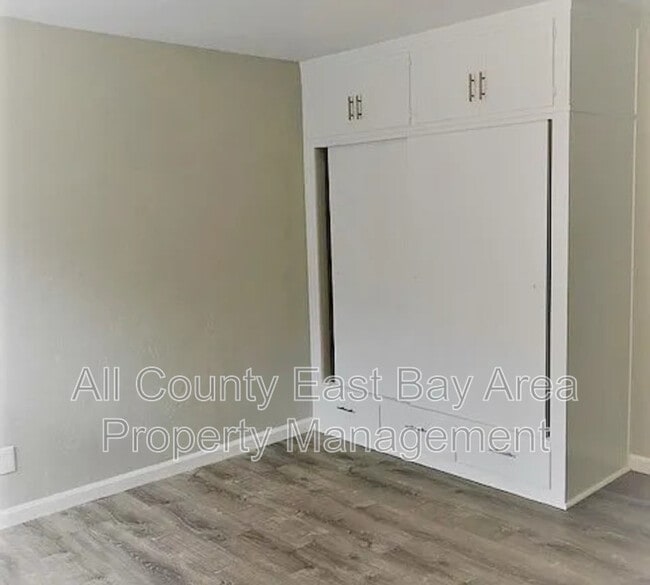 Building Photo - 3405 Willow Pass Rd