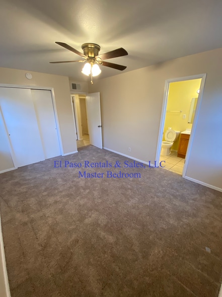 Master bedroom - 5625 Creston Ave