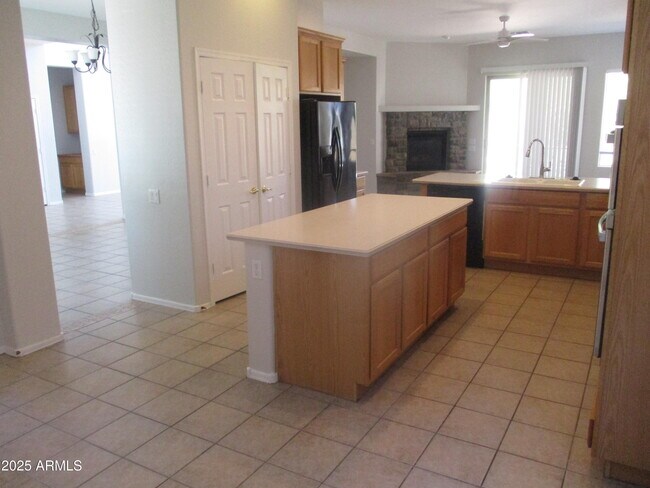 Building Photo - 3534 W Rushmore Dr