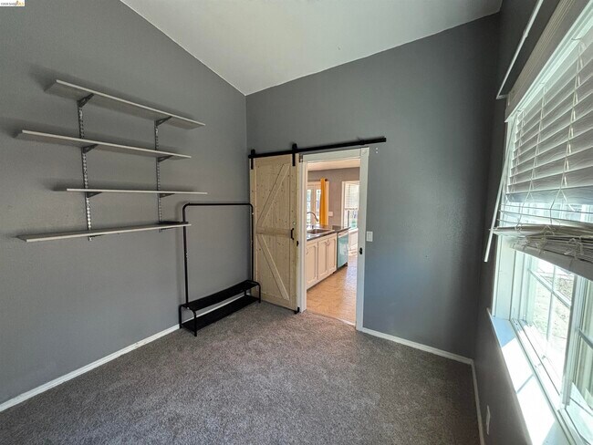 Building Photo - 5250 Riverlake Rd