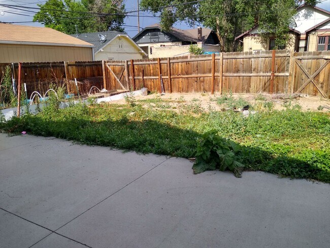 Building Photo - Osceola Duplex