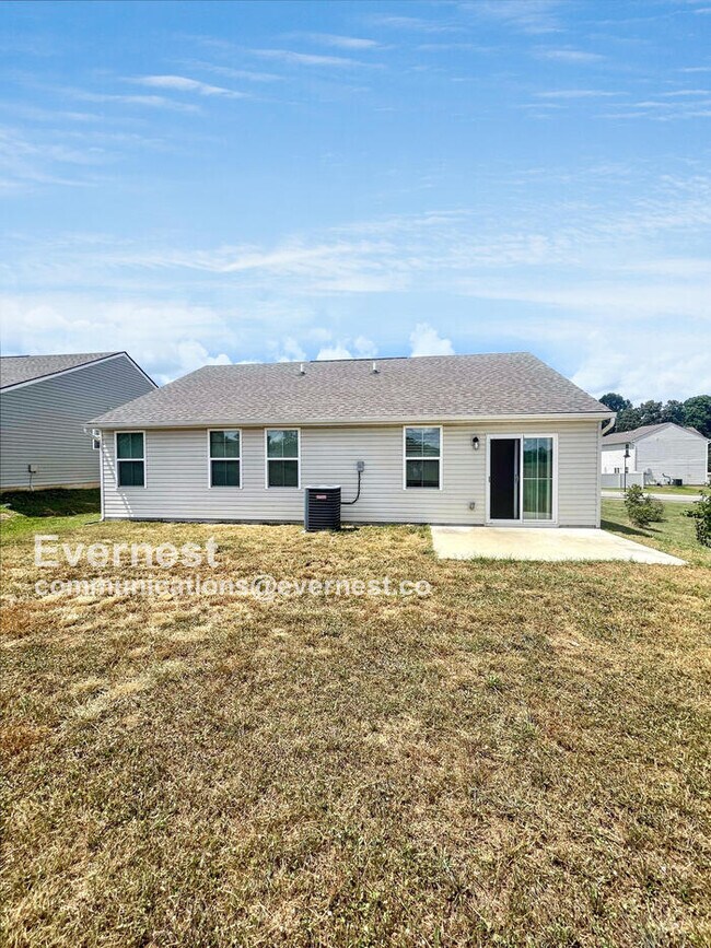 Building Photo - 2024 Brokeshire Dr