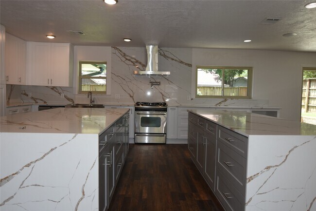 Building Photo - 10511 Eddystone Dr