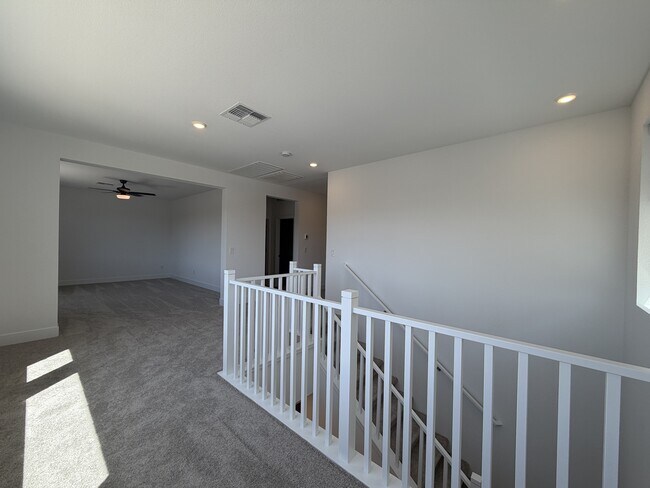 Building Photo - 10138 Daleview St